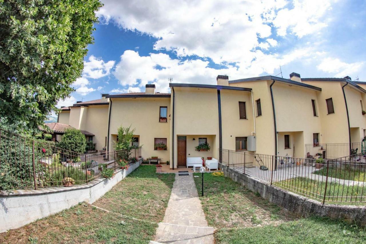 Casa Vacanze Nonna Angela Norcia Esterno foto